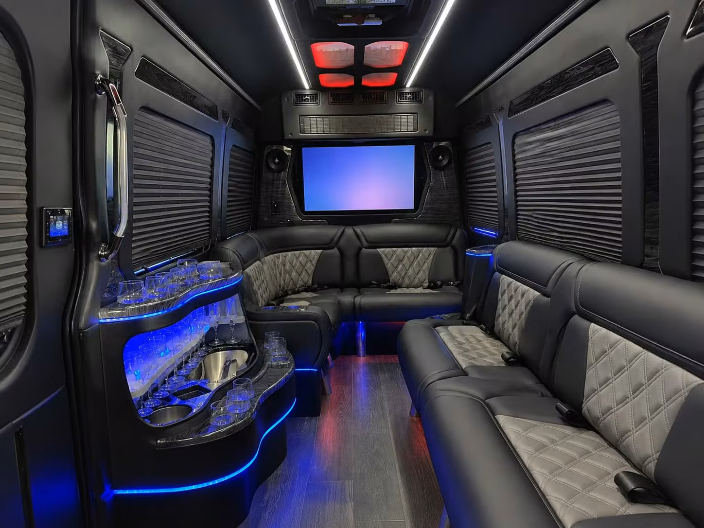 coachbusoverlandpark com makes it possible to arrange overland park field trip transportation without the usual headaches